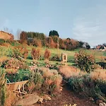 Nyaraló Ecofarm Rural Kukui Surf & Yoga